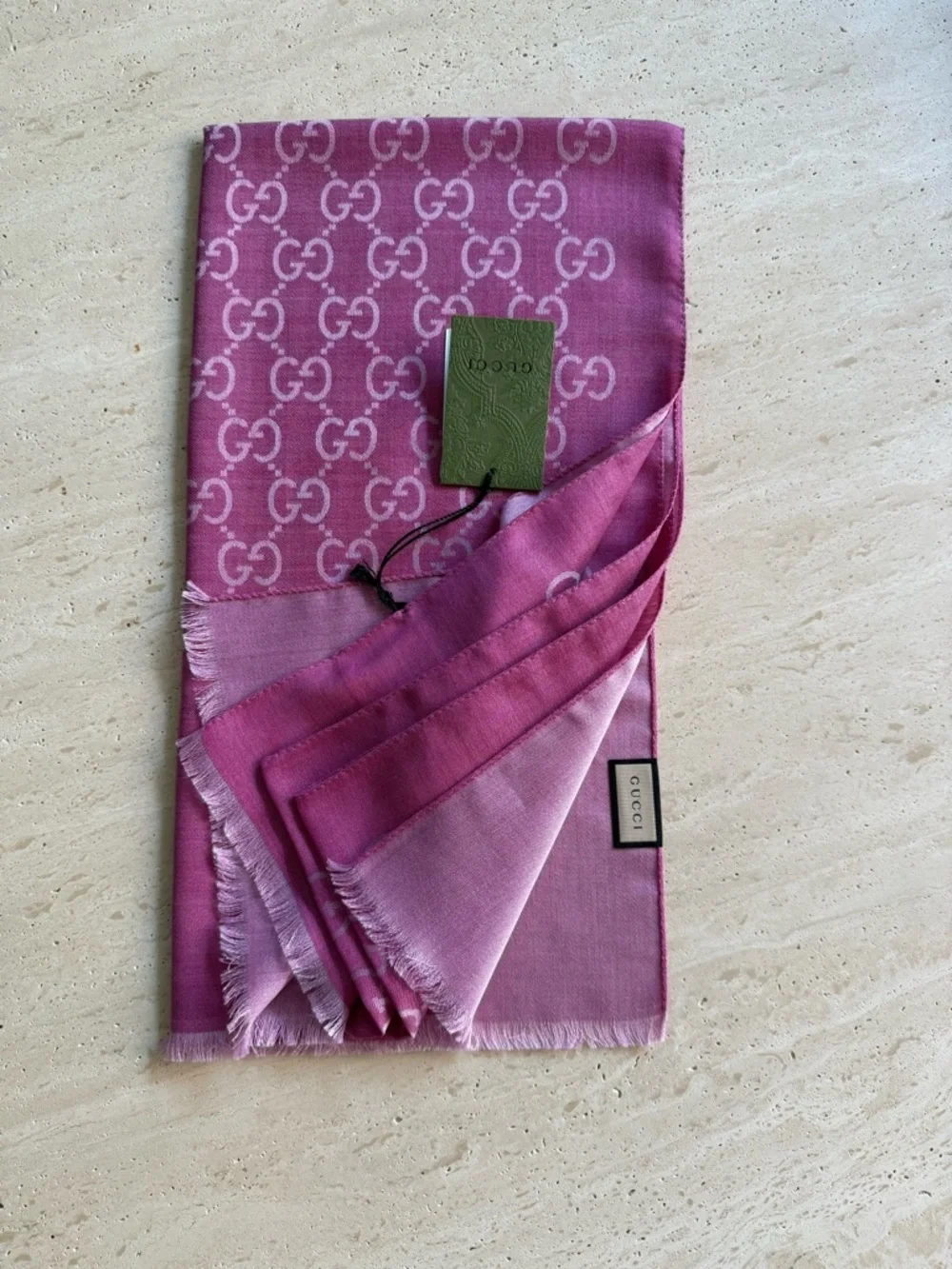 NWT Gucci  GG Jacquard Wool/Silk Blend Pink Scarf - Shawl 💖